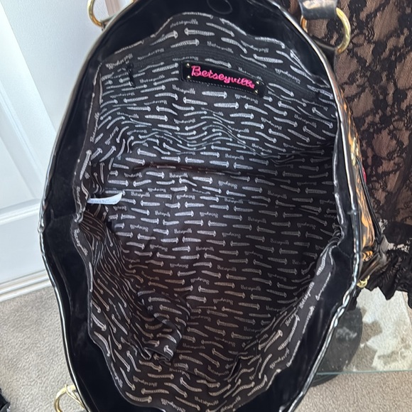 Betseyville Betsey 🐆🌺 Johnson black and pink floral leopard oversized tote purse - Picture 6 of 9